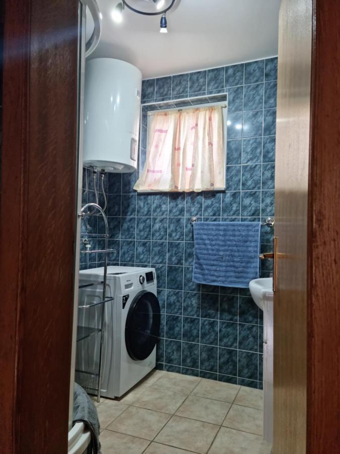 Apartments Zoretic Малинска Екстериор снимка