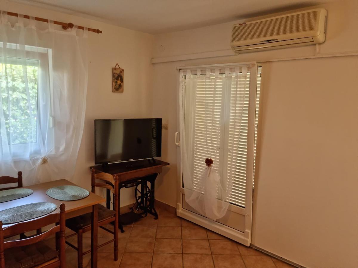 Apartments Zoretic Малинска Екстериор снимка