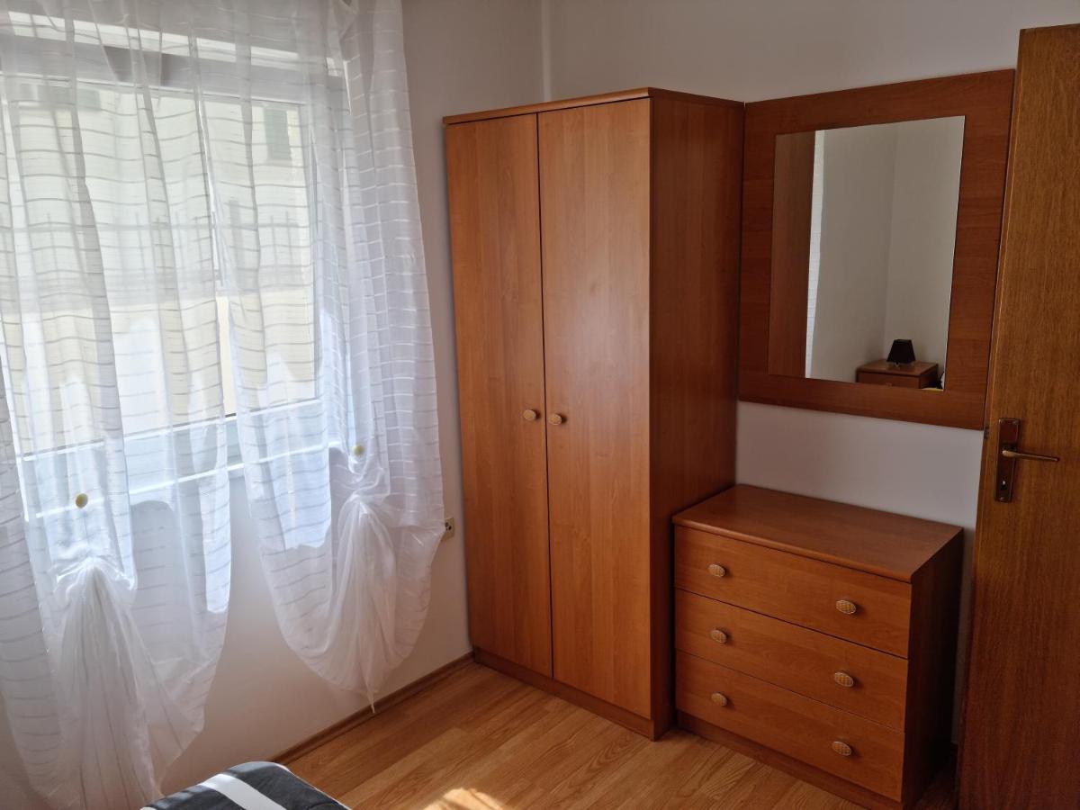 Apartments Zoretic Малинска Екстериор снимка
