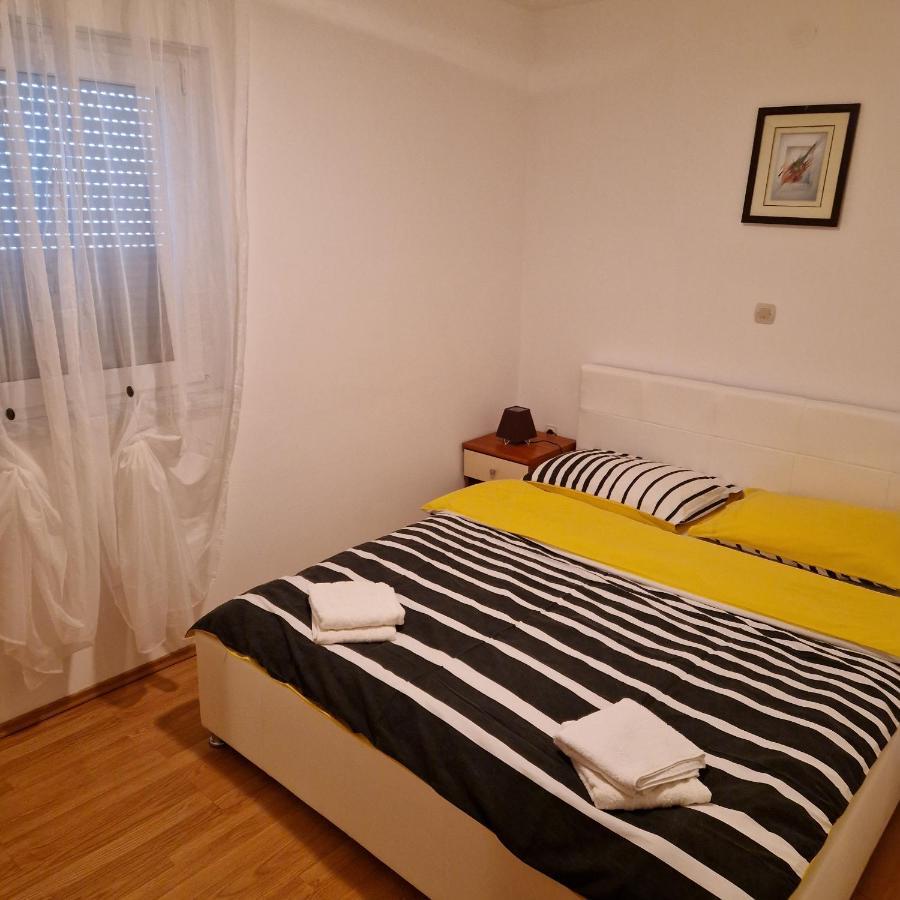 Apartments Zoretic Малинска Екстериор снимка
